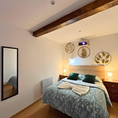 Beau Petit Au Coeur De L'ariege. Daire *