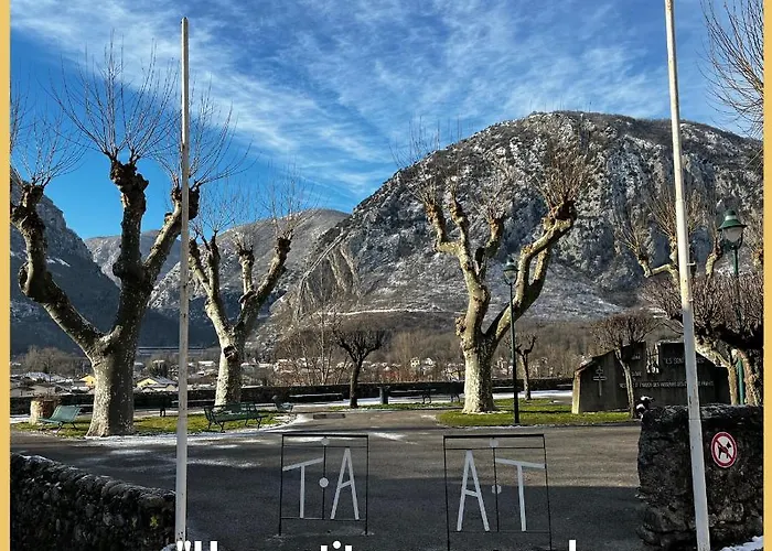 Beau Petit Au Coeur De L'ariege. Tarascon-sur-Ariège