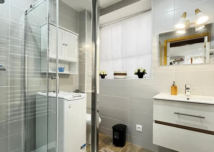 Beau Petit Au Coeur De L'ariege. * Tarascon-sur-Ariège